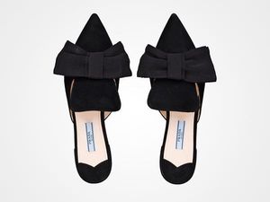 Sepatu Prada Rp 100 Ribuan Ini Buat Pembeli Menggila