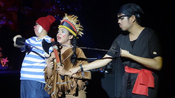Drama Musikal Peter Pan Ala Siswa LSBA