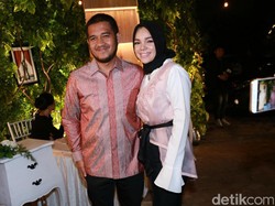 Dewi Sandra Senang Rinni Wulandari dan Jevin Julian Akhirnya Menikah