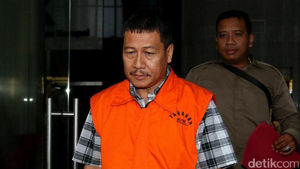 Pemeriksaan Perdana Dwi Widodo Soal Suap Paspor