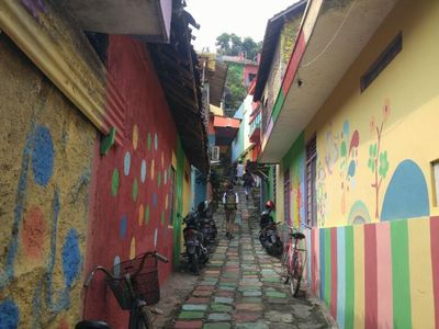 Destinasi Wisata Baru di Semarang, Kampung Pelangi