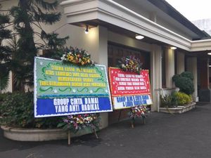 Umumkan Pembubaran HTI, Wiranto Dapat Karangan Bunga Dukungan Umumkan Pembubaran HTI, Wiranto Dapat Karangan Bunga Dukungan
