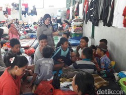 Ribuan Warga Tangerang Diungsikan Akibat Banjir