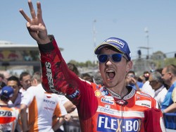 Kado Ultah Terbaik buat Lorenzo