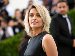 Ups! Paris Jackson Tampil Topless di Instagram