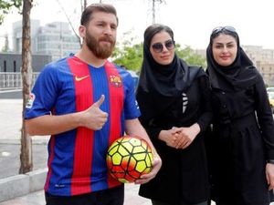Ini Dia Reza Parastesh, Lionel Messi KW dari Iran Si Penipu Wanita