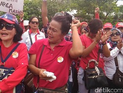 Massa Pro-Ahok Nyanyikan Lagu Gugur Bunga dan Maju Tak Gentar