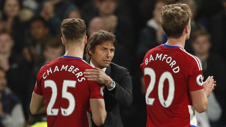 Aksi    Berkelas Conte di Stamford Bridge