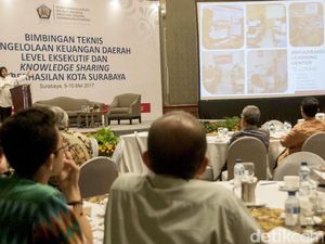 Ini Kata Risma Saat Bertemu 100 Pejabat Pengelola Keuangan Daerah