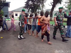 TNI Bekuk Komplotan Penipu Undian Berhadiah di Sukabumi