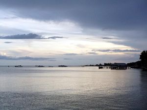 Hilangkan Bete dan Sedih di Pantai Pohon Cinta Pohuwato