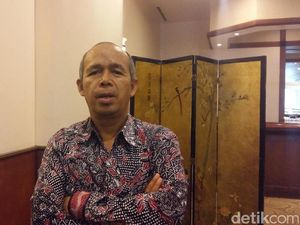 Pengamat Nilai Tepat Langkah Kakorlantas Bekukan Sementara Sirene-Rotator Pengamat Nilai Tepat Langkah Kakorlantas Bekukan Sementara Sirene-Rotator