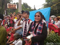 Ahok Divonis 2 Tahun, Pendukung Menangis
