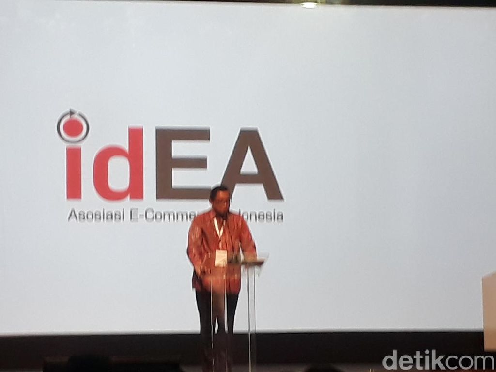 Siapa Bilang Ritel Offline Tutup Gara-gara Online? Siapa Bilang Ritel Offline Tutup Gara-gara Online?