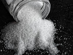 Sering Konsumsi Makanan Asin Bisa Picu Rasa Haus Hingga Tekanan Darah Tinggi