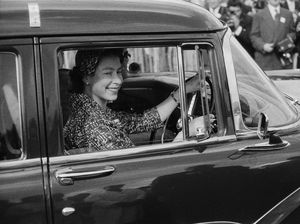 Yuk, Intip Koleksi Mobil Mewah Ratu Elizabeth II