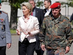 Benda Nazi Ditemukan, Semua Barak di Jerman Digeledah