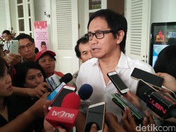 Addie MS Puji Calon Mantunya, Vicy Melanie