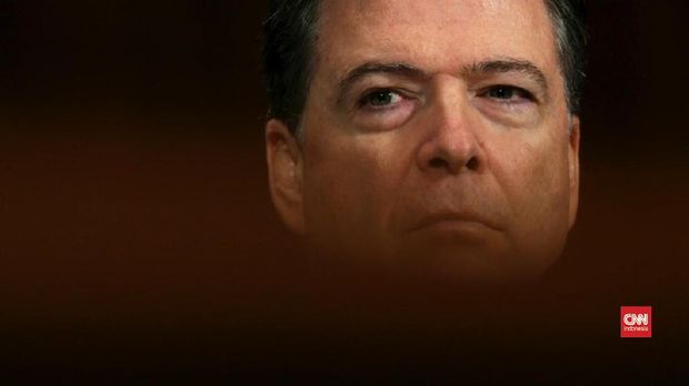 James Comey dipecat Trump setelah menolak memberi kelonggaran kepada Michael Flynn.