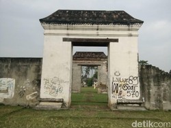 Jadi Korban Vandalisme, Begini Penampakan Keraton Banten