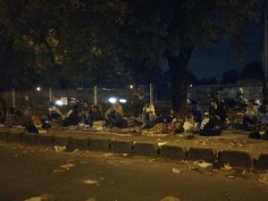 Ahok Dipindah ke Mako Brimob, Massa Mulai Tinggalkan Cipinang