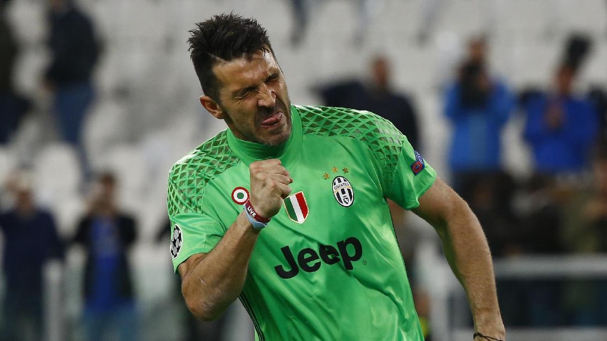 Kiper Juventus Gianluifi Buffon merayakan kemenangan atas AS Monaco. (Foto: Reuters / Stefano Rellandini Livepic)
