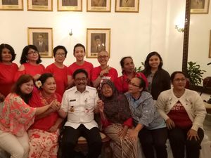 Gantikan Ahok, Djarot Ubah Cara Pengaduan Warga Secara Cluster Gantikan Ahok, Djarot Ubah Cara Pengaduan Warga Secara Cluster