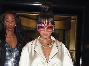 Syahrini Pakai Kacamata Gucci Rp 16 Juta yang Mirip Seperti Rihanna