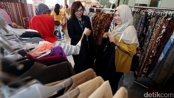 IWAPI Gelar Bazar
