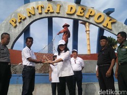 Anggota DPR Soroti Kebersihan Pantai Depok, Bantul