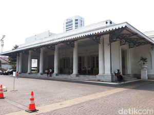 Tim Ad Hoc Anggaran Anies Periksa Pengunggah Lem Aibon Rp 82 M Tim Ad Hoc Anggaran Anies Periksa Pengunggah Lem Aibon Rp 82 M