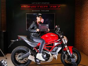 Pesta Ulang Tahun Perak Ducati Monster