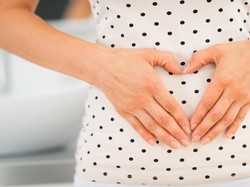 Ibu Hamil yang Mengalami Kaki Bengkak, Bolehkah Berpuasa?