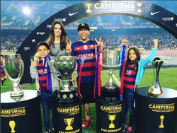 Kenapa Barcelona Melepas Alves ke Juventus?