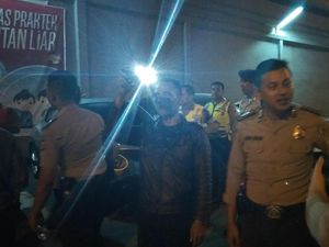 Massa Pro-Ahok Gelar Aksi Dini Hari di Cipinang, Polisi Berjaga