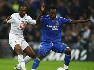 Semen Padang vs Persib: Menanti Pertarungan Zokora dan Essien