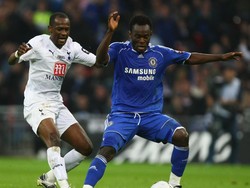 Semen Padang vs Persib: Menanti Pertarungan Zokora dan Essien