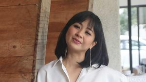 Astrid Sartiasari Tampil Cantik dengan Rambut Sebahu
