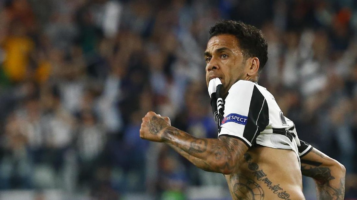 Dani Alves di Juventus (Foto: Reuters / Stefano Rellandini Livepic)