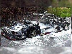 Ferrari Langka Miliarder Inggris Ini Terpanggang