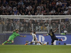 Perayaan Giorgio Chiellini Usai Sebuah Aksi Penyelamatan