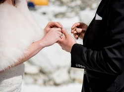 Baru Nikah di Usia 30-an, Adakah Efeknya Bagi Keturunan?