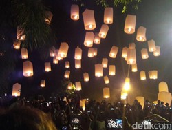 Pelepasan Lampion Nan Syahdu di Borobudur