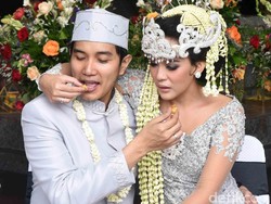 Selamat! Fikha dan Lale Maliq & DEssentials Menikah