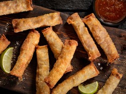 Yuk, Bikin Lumpia Udang dengan 4 Langkah Mudah Ini!