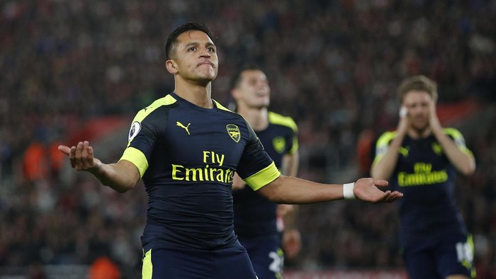 Alexis Sanchez Samai Rekor Wright, Van Persie, dan Henry