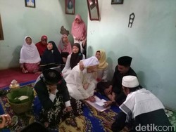 Sah! Gadis Italia dengan Pemuda Desa di Batang Akhirnya Menikah