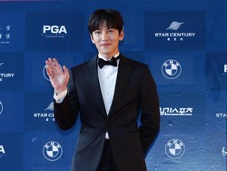 Ji Chang Wook Potong Rambut Sebelum Wajib Militer