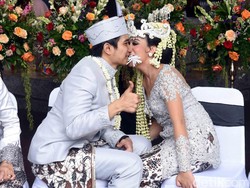 Fikha dan Lale Maliq & DEssentials Belum Terpikir Bulan Madu