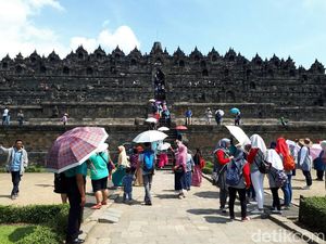 Ramai-ramai Liburan Ke Borobudur Saat Libur Waisak